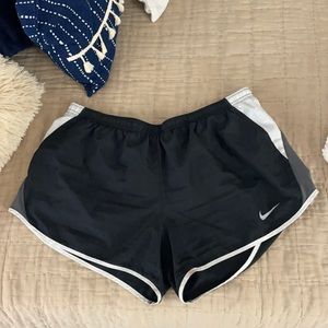 Athletic Elastic Band Shorts